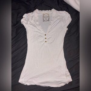 Guess White Ruched V‑Neck Short Sleeve Top
